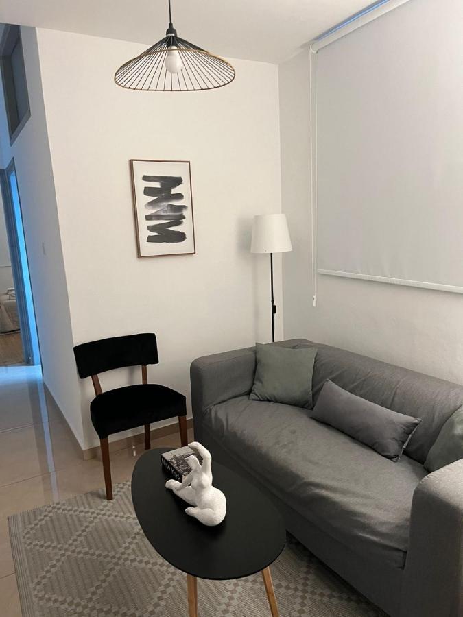 Demetra 1 Bdr Down Town Nicosia By Platform 357 Apartman Kültér fotó